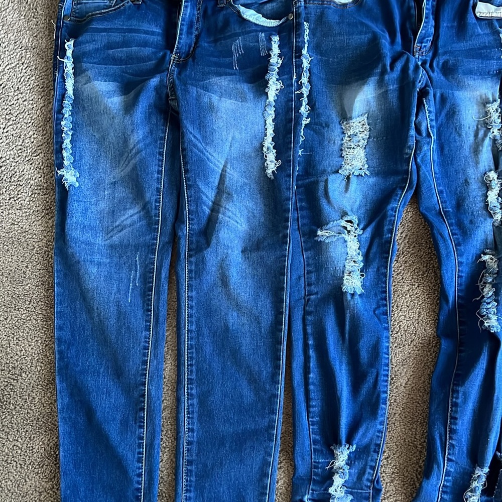VIP Stylish Distressed Jeans Collection - Picture 10 of 10